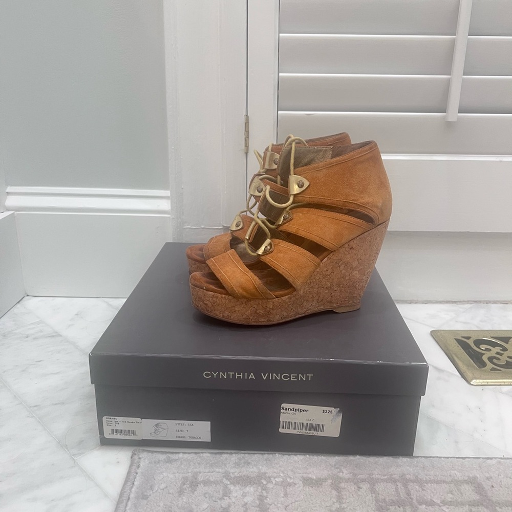 Cynthia Vincent Isa Cork Wedge Sandals Tobacco Suede Size 7
